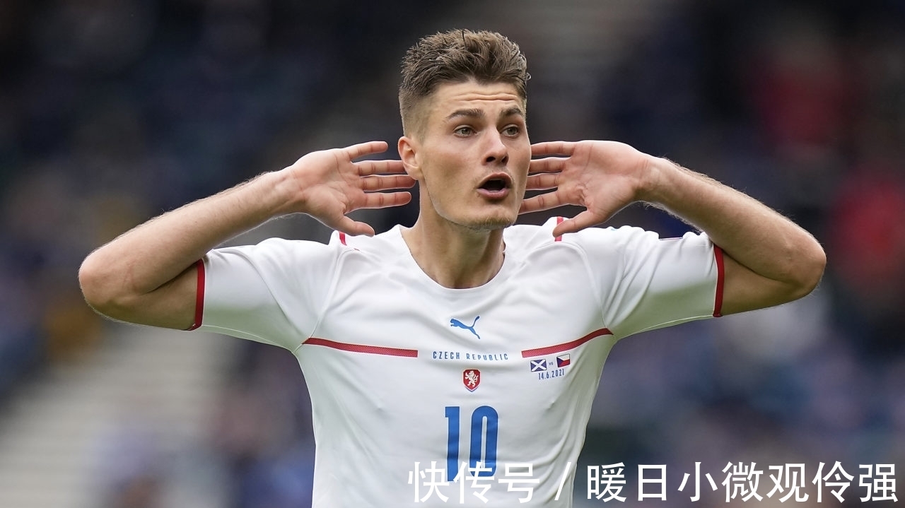 境中坚持策 境中坚持策