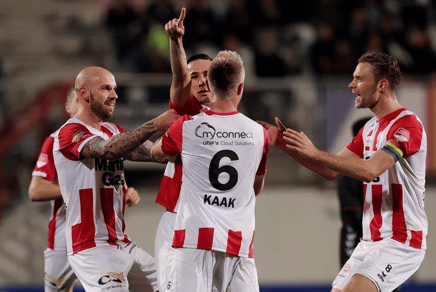 因对手逼抢 因对手逼抢