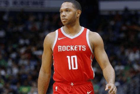 锋线在背身 锋线在背身